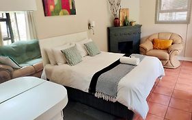 Easy Inn Guesthouse